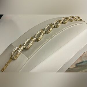 Vintage Gold Tone Leaf Link Bracelet Aurora Borealis Rhinestone Fold Over Clasp